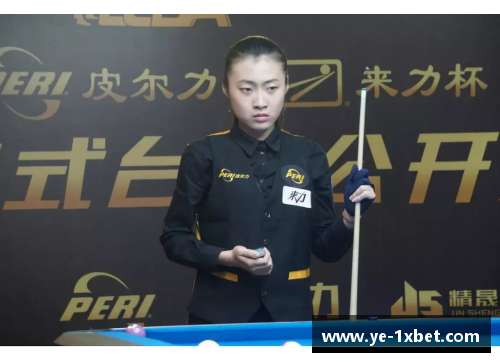 1xbet体育飒爽挥杆!美的创始人何享健亮相大良高尔夫球协会夏季会员
